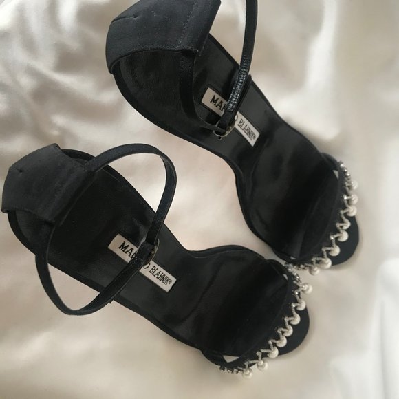 MANOLO BLAHNIK black suede with beading heel - Picture 5 of 9